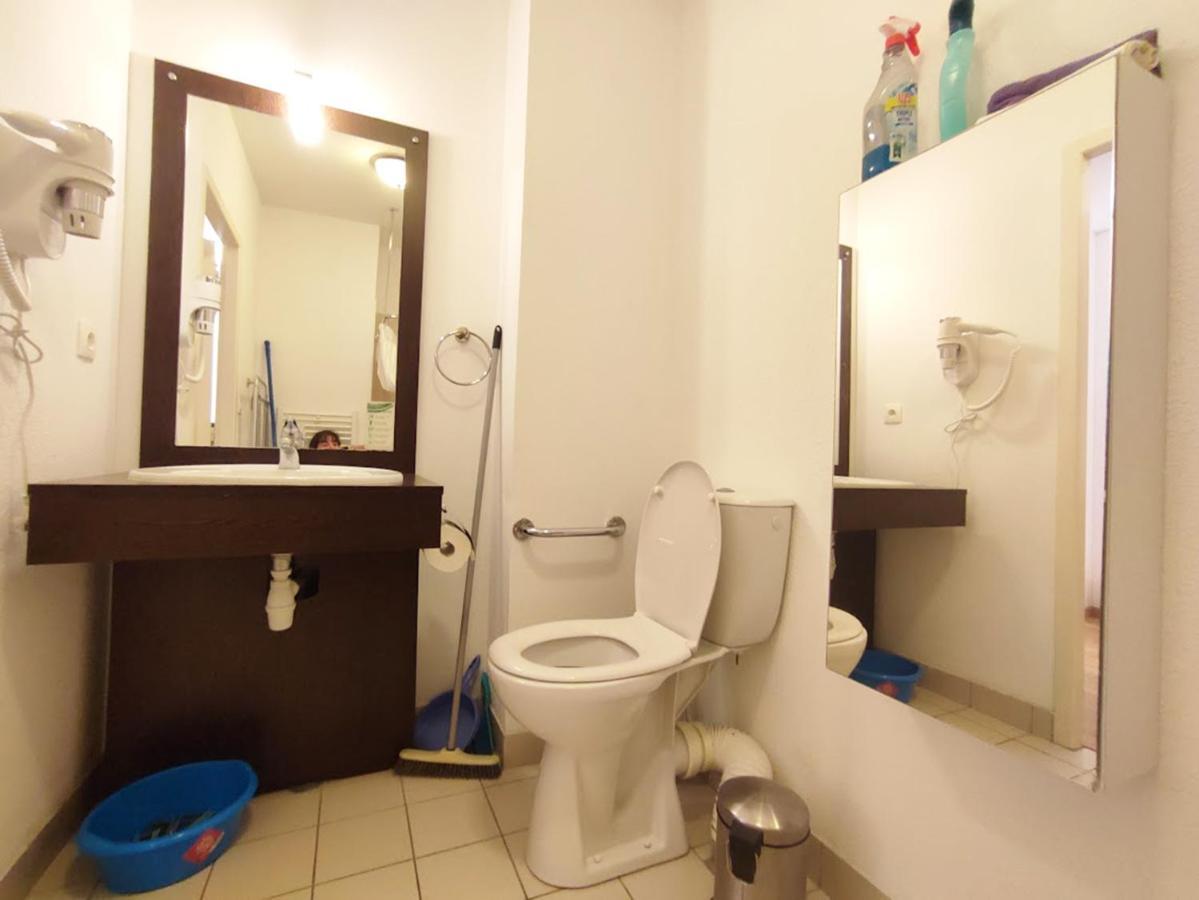 Bagnères-de-Luchon Pat 83, T2, Centre Luchon, Wifi, Casier A Skis, 4 Personnes מראה חיצוני תמונה